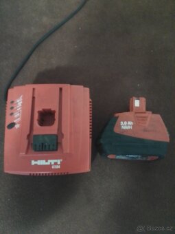 Nabíječka značky Hilti - 4