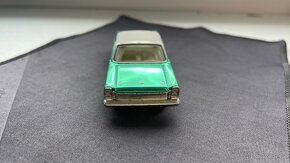 Hot Wheels 65 Ford Galaxie RLC - 4