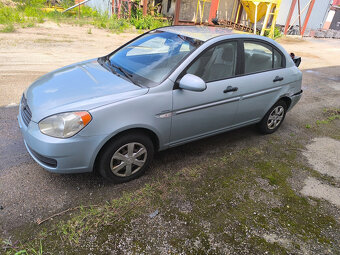 Hyundai Accent veškeré díly z vozu - 4