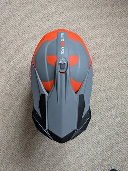 KTM strycker (Airoh) - 4