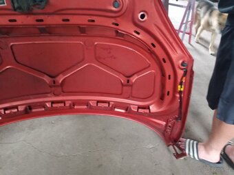 Škoda Fabia 2 přední kapota - 4