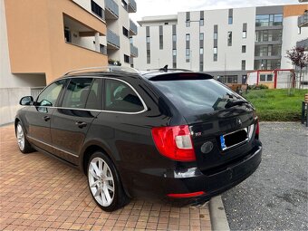Prodám ŠKODA SUPERB COMBI 2.0 TDI, 125KW. ROK VÝROBY 2012. - 4
