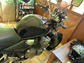 Suzuki Bandit 600 - 4