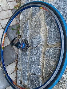 Zapletená silniční kola Mavic - 4