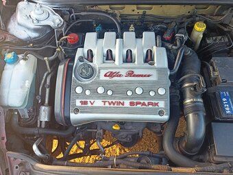 Alfa Romeo 147 - 4