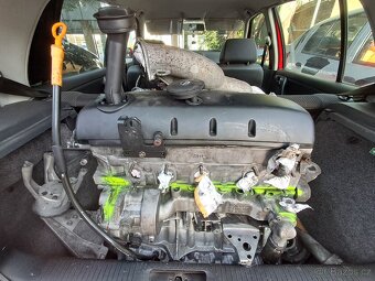 Motor VW MULTIVAN 2.5 TDI AXE - 4