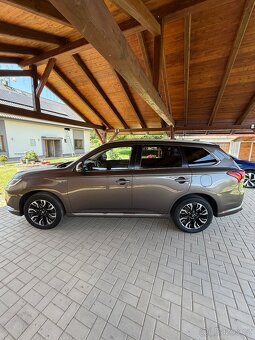 Mitsubishi Outlander PHEV 2.0 2016 - 4