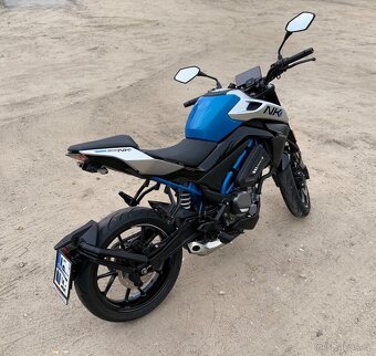 CFMOTO 300 NK - 4
