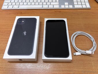 Apple iPhone 11 - 64GB Černý - baterie 98% - jako Nový - 4