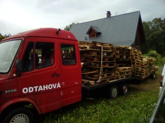 Mercedes 309D odtahovka - 4