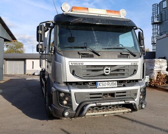 Volvo FMX 500 Stříbrný - 4