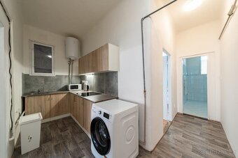🏡 Pokoj pro pár nebo dvě dívky — Praha 5, Smíchov - 4