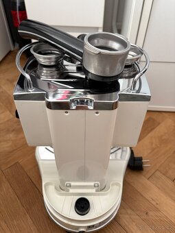Pákový kávovar De’Longi Icona - 4