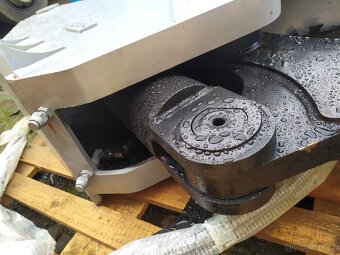 PAŘEZOVÉ NŮŽKY NA BAGR 8-12T - 4