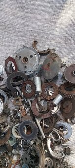 Prodám náhradní díly na veteráni vše originál - 4