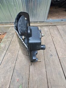 Krovka Triumph 955i - 4