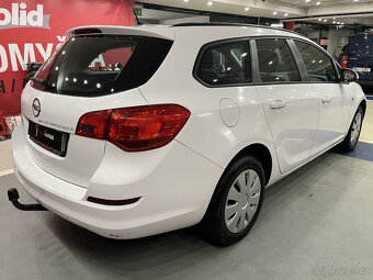 Opel Astra J Sports Tourer 1.4i 16V ,74kW2011 , KLIMA ,TAŽNÉ - 4