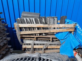 Betonové tašky a doplňky - komplet na střechu 100m2 - 4