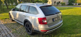 Škoda Octavia Scout - 4