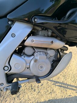 Aprilia pegaso 650 - 4