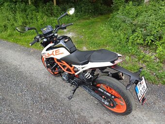 KTM 390 Duke - 4