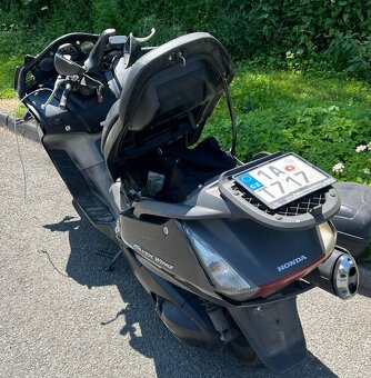 Prodám skútr HONDA FJS 400 Silver Wing na náhradní díly - 4