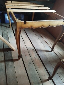 Prodám jídelní stůl rozkládací se šesti židlemi po babičce - 4