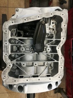 Spodek motoru 2.3 Dci M9T - 4