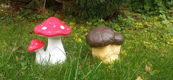 Zahradní dekorace- Muchomůrky - 4