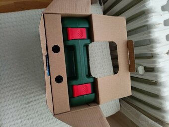 NOVÝ Bosch EasyDrill 1200, 2x baterie, nabíječka, kufr - 4