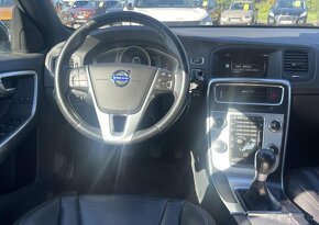 Volvo V60 1.6 D2 OCEAN RACE 112K MAN6 - 4