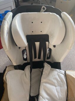 Autosedačka - 4