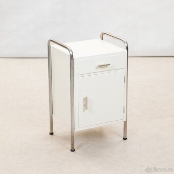 NOČNÍ STOLEK-VICHR A SPOL - 4