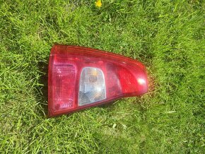 Zadní světla Logan - 4