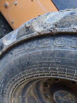 Smykový nakladač 12-16.5 - 4