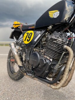 Honda NX 650 Tracker - 4