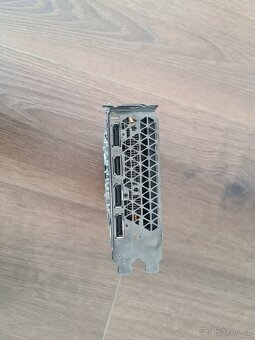 RTX 2060 - 4