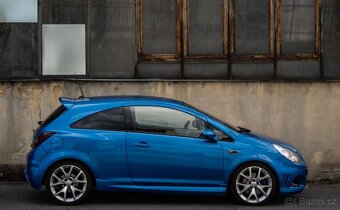 Opel Corsa 1.6 Turbo OPC - 4
