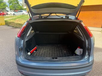 Ford Focus 1.8Tdci GHIA - 4