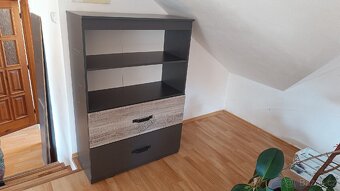 Skříň - 4