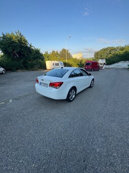 Chevrolet Cruze - 4