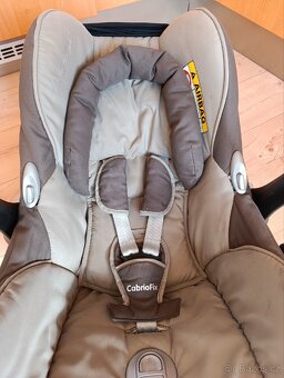 Autosedačka Maxi Cosi Cabriofix + Pearl + Family fix - 4