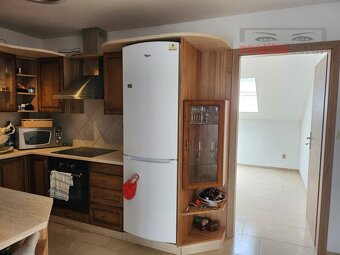 Nájem podkrovního bytu 3kk, ul. Hybešova, 66 m2 + lodžie 8 m - 4