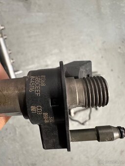 Bmw 2.0D N47 čerpadlo a vstřikovače Bosch 0445116001 - 4