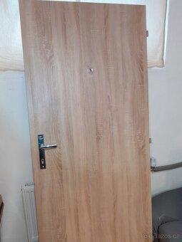 Prodám bezpečnostní bytové dveře - 4