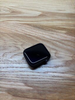 Apple Watch SE 2 generace 44mm cellular - 4