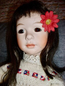 Velká porcelánová panenka 76 cm - 4