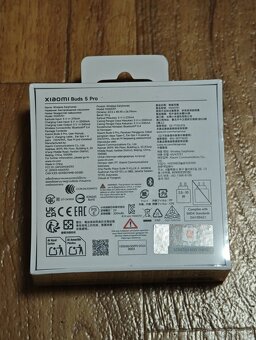 Xiaomi Buds 5 Pro BT bílo-zlatá - 4