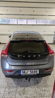 Volvo v40 - 4