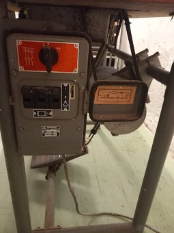 Minerva průmyslový šicí stroj - 4